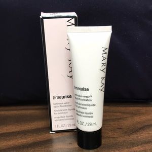 TimeWise Luminous-Wear Liquid Foundation - Ivory 4